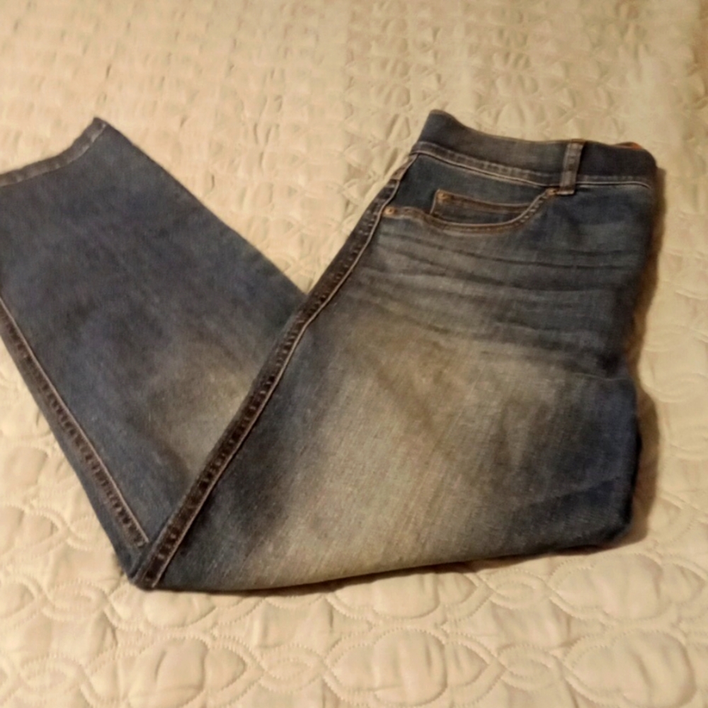 Spanx Faded Wash 5 Pocket Straight Leg Pull on Jeans